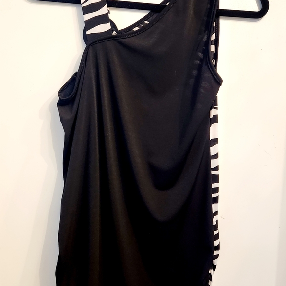 Zebra Print Tank Top - Picture 5 of 5